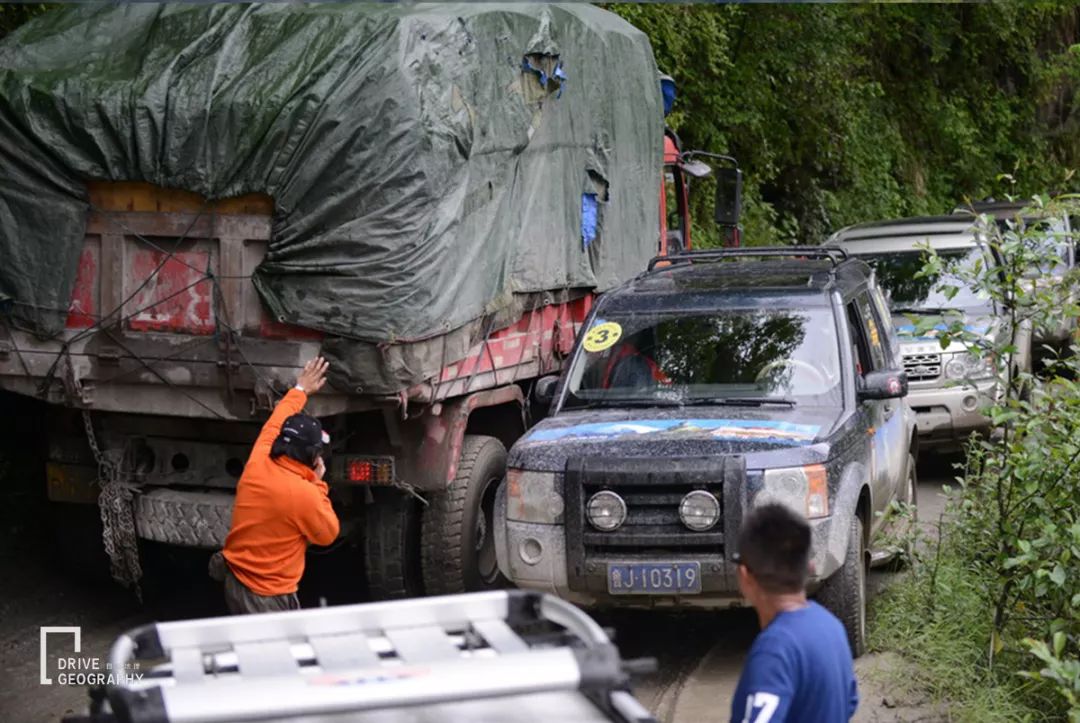 Another high-altitude tunnel opened to traffic, and the 318 scenery we are familiar with is disappearing?