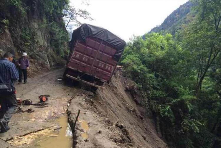 Another high-altitude tunnel opened to traffic, and the 318 scenery we are familiar with is disappearing?