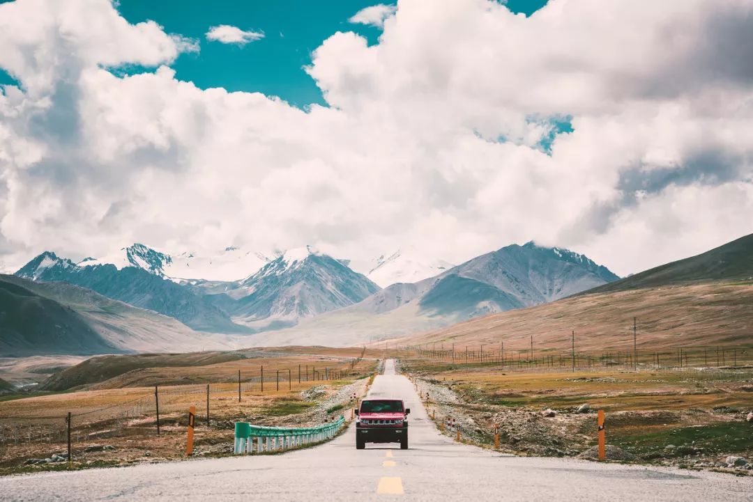 The most beautiful self-driving road in history, connecting Xinzang + Yunnan Tibet, every frame is a blockbuster