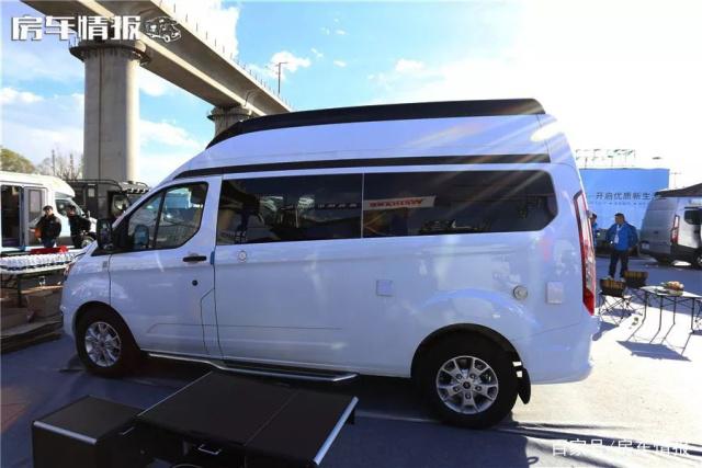 An RV that can also be driven to work, priced at more than 250,000 yuan, with three beds, this layout makes people really like it