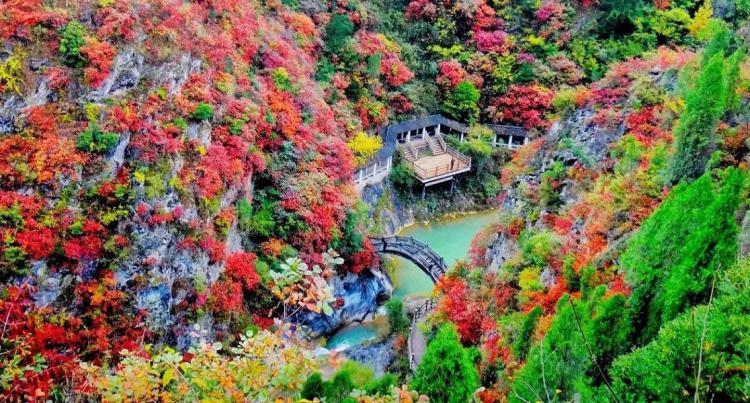 Jiuzhaigou on the left hand, heaven on the right hand, it is the last absolute secret place in China, fortunately it is not popular!