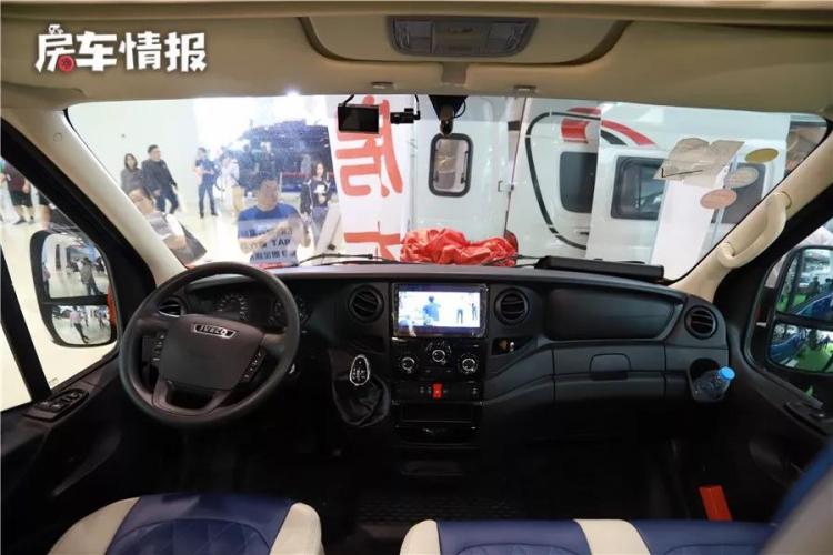 8AT automatic transmission B-type RV, 12V air-conditioning 600Ah lithium battery, daily use for 6 people!