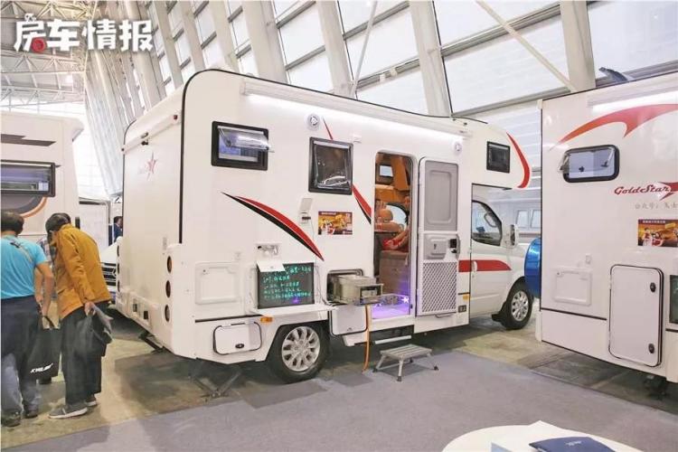 Who dares to compare the configuration with it at the same price, this more than 300,000 RV is equipped with a large battery and a washing machine