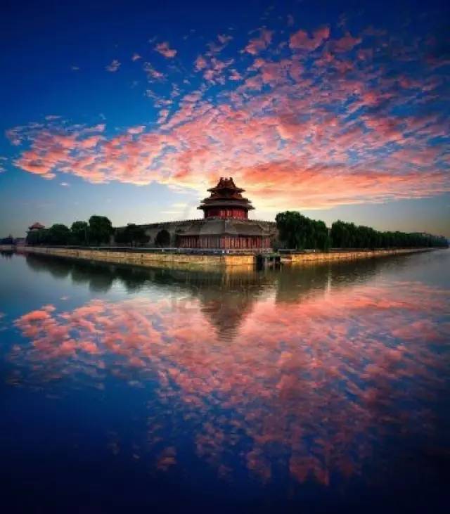 China, even the reflection is so beautiful!