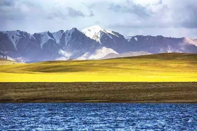 These 15 lakes contract all the beauty of Xinjiang!