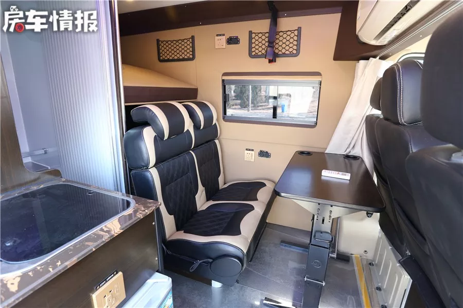 Priced at 228,000 yuan, it is a B-type RV that can be used flexibly for transportation and travel. It is worth buying!