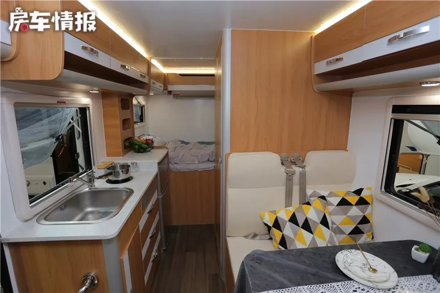 20 tens of thousands to buy an automatic C-type RV? Equipped with intelligent voice system + APP remote control!