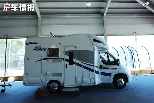 C-type caravan imported from Italy, with high-end materials and solid workmanship, suitable for a quality life of four