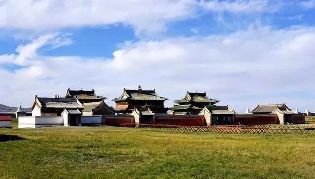 China-Mongolia-Russia Cross-Border Crossing—A Scenic Spot Not to Be Missed in Mongolia