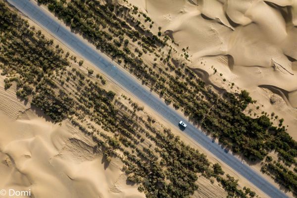 China's first expedition hikes through Taklamakan Desert
