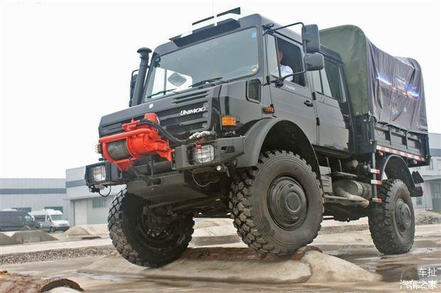 Why the king of off-road is the Mercedes-Benz Unimog?