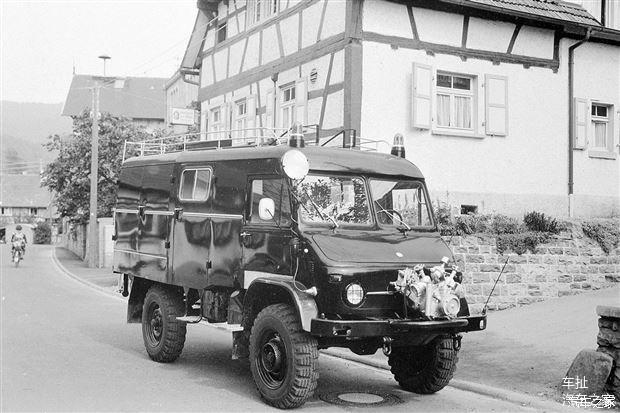 Why the king of off-road is the Mercedes-Benz Unimog?