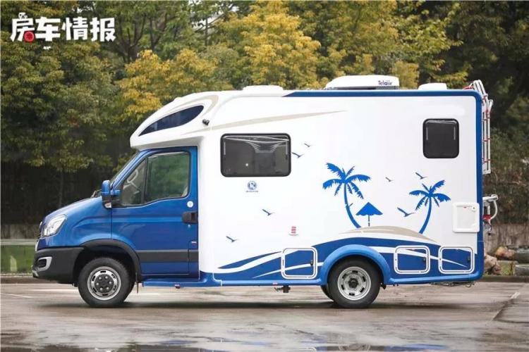 This large-space automatic transmission RV is complete with home appliances and high configuration, and there are more than 300,000 special models to choose from