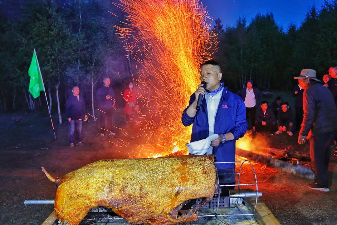 Ten years of youth gathered in Lijiang, leading the future to go wild. Just ask you, will you come?