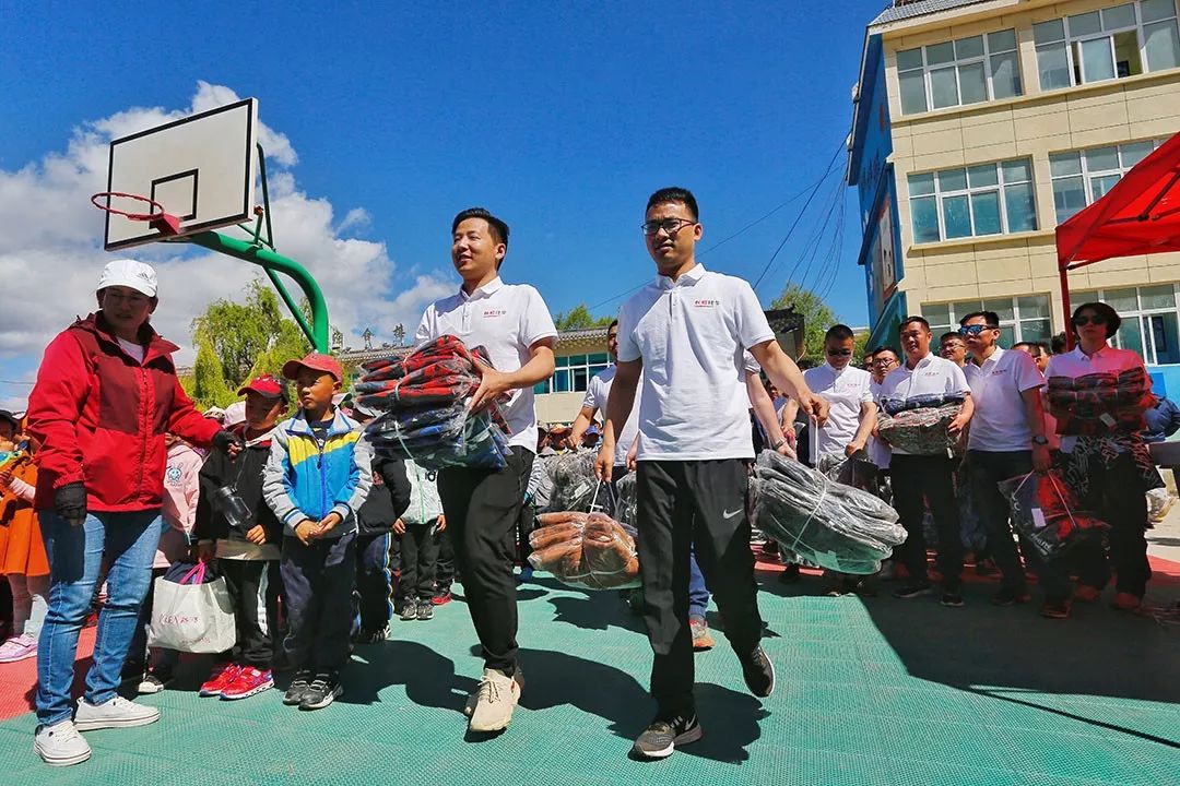 Ten years of youth gathered in Lijiang, leading the future to go wild. Just ask you, will you come?