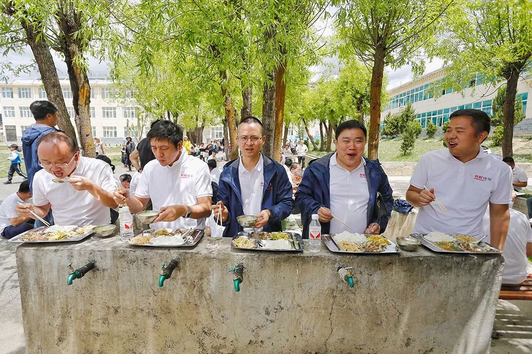 Ten years of youth gathered in Lijiang, leading the future to go wild. Just ask you, will you come?