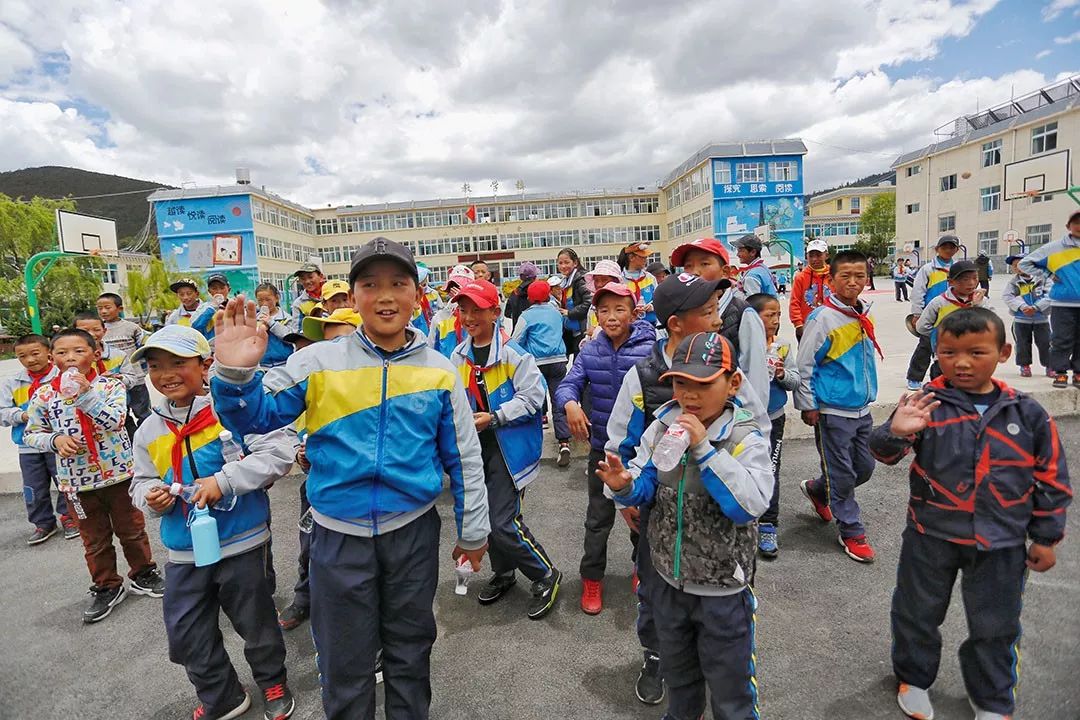 Ten years of youth gathered in Lijiang, leading the future to go wild. Just ask you, will you come?