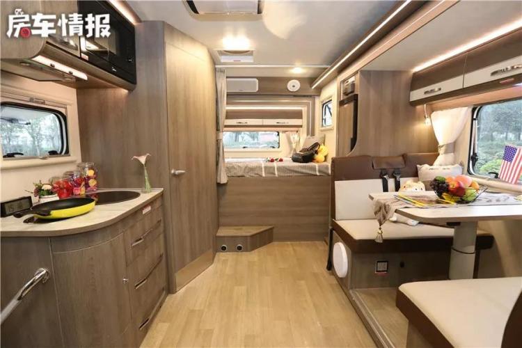 What does the RV endorsed by 270 and Liang Hong look like? 400,000 yuan for sale of 4 Chery River RVs