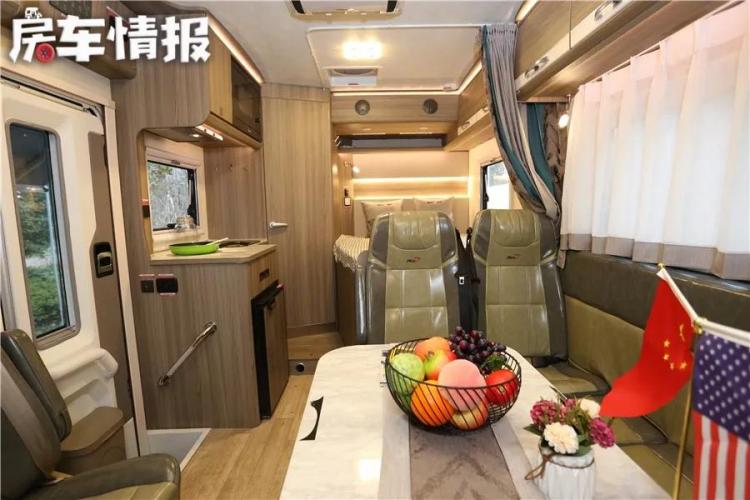 What does the RV endorsed by 270 and Liang Hong look like? 400,000 yuan for sale of 4 Chery River RVs