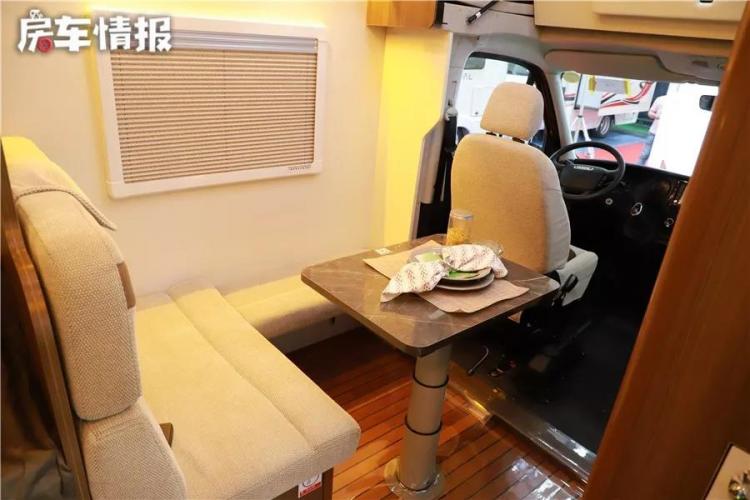 Iveco RVs can also be listed on the Beijing brand! 4 beds sleep 6 people, the price is not high, and the bed can also be used as a storage box