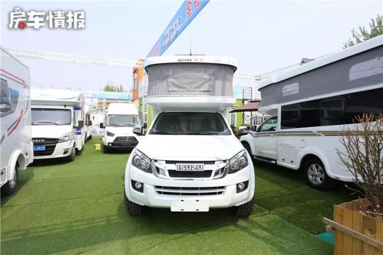 This caravan can be parked in the basement, 4 people can use it without pressure, and the fuel consumption per 100 kilometers is less than 10L