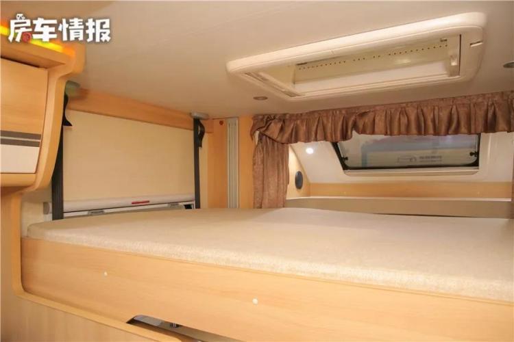 For only 390,000 yuan, this C-type RV with not low configuration can be driven home, and it even has a rear expansion