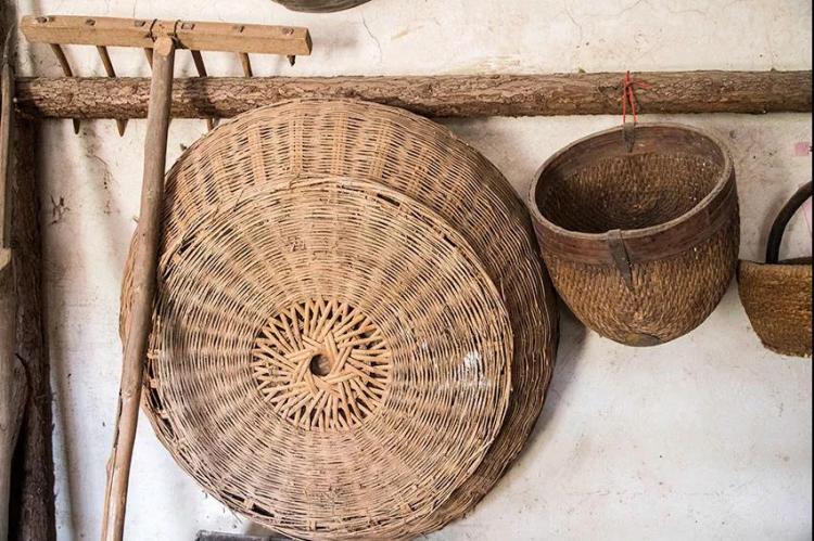 Tourist scenery: those old rural objects that have disappeared