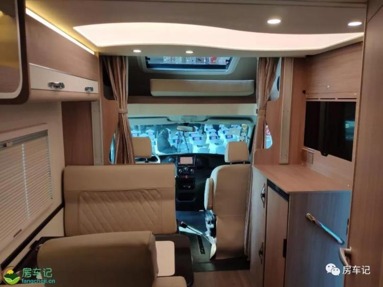 Zhongtian's new T-type RV is equipped with excellent tops, and the driving experience is comfortable!