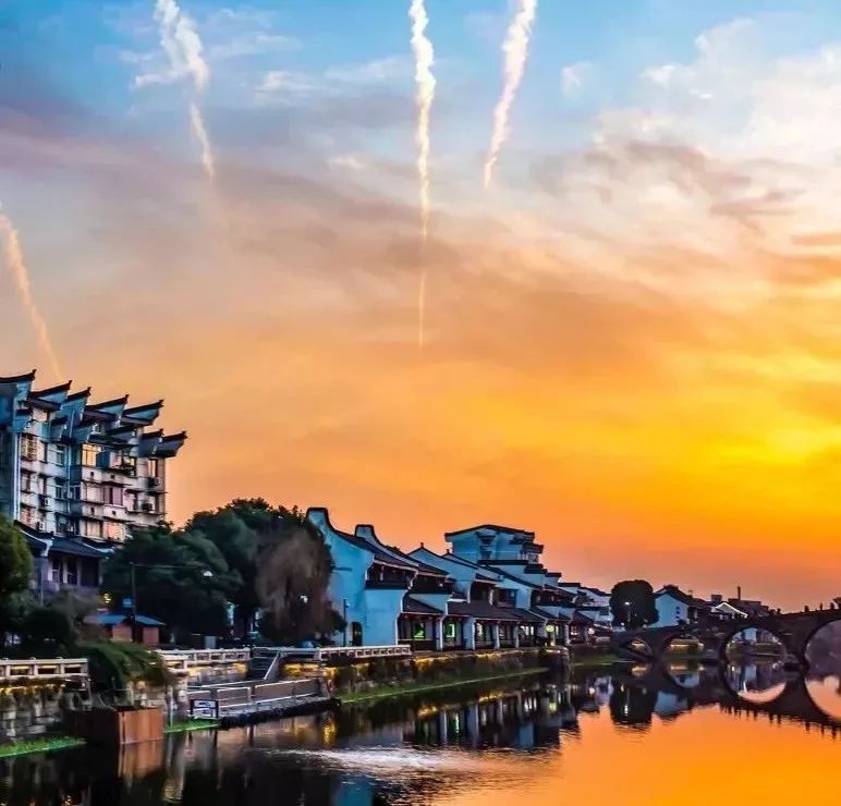 Among the 40 most beautiful towns in the world, Lijiang Phoenix is ​​not on the list