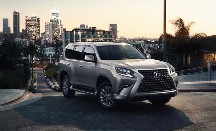 Top Prado facelift debut Lexus GX facelift analysis