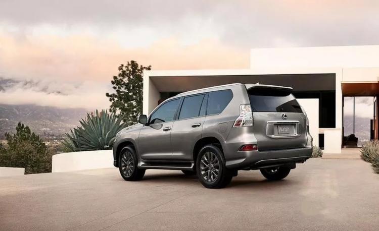 Top Prado facelift debut Lexus GX facelift analysis