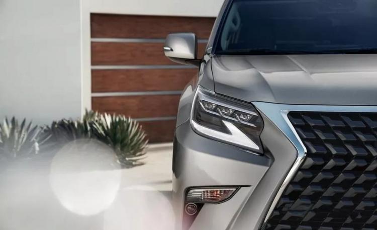 Top Prado facelift debut Lexus GX facelift analysis