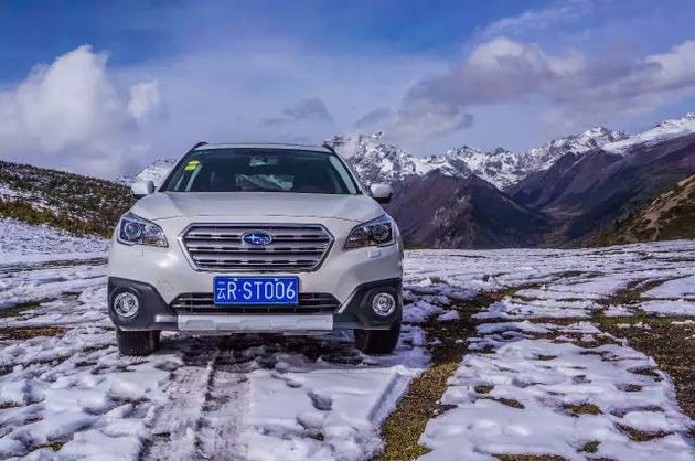 The 10 Best SUVs in the Snow