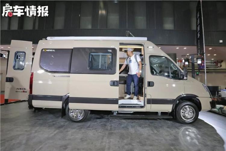 The first-year loan with zero interest rate and super-long warranty, what are the configurations of the debut 379,800 RV