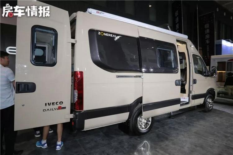 The first-year loan with zero interest rate and super-long warranty, what are the configurations of the debut 379,800 RV