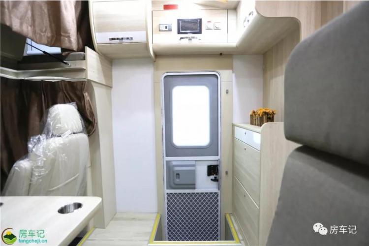 Stylish and beautiful appearance design, ultra-high RV configuration, the real shot of Torrest Eurasian RV!