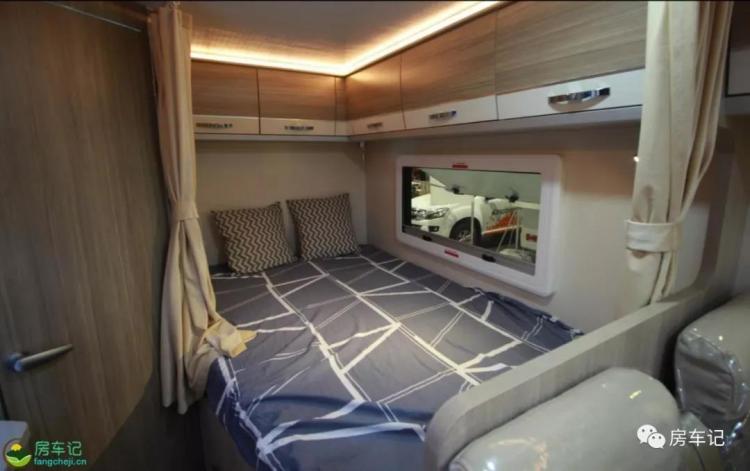 Equipped with an outdoor KTV system, the real shot of Feishen V80T RV, priced at 368,000!