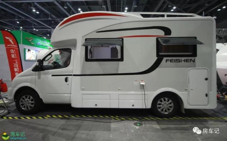 Equipped with an outdoor KTV system, the real shot of Feishen V80T RV, priced at 368,000!