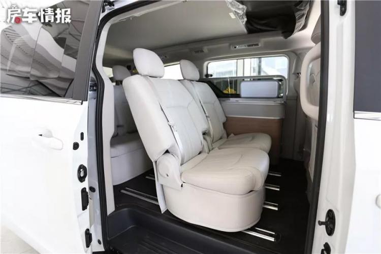 The price is 279,800 to 395,000, and there are 5 types of RVs that can go to Beijing with gasoline and diesel!