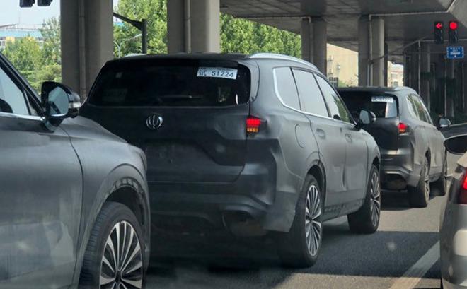 China flagship SUV road test spy photos exposure will be listed in September