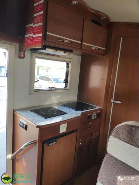 The round and full body, rich American-style interior, the real shot of Longcuiduofei C10 RV!