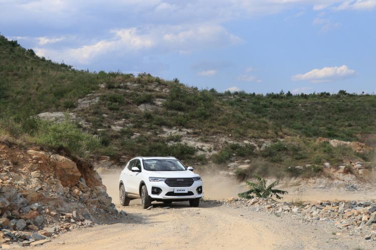 Test-drive the Haval H4 National VI Edition and experience the momentum of young and high-energy