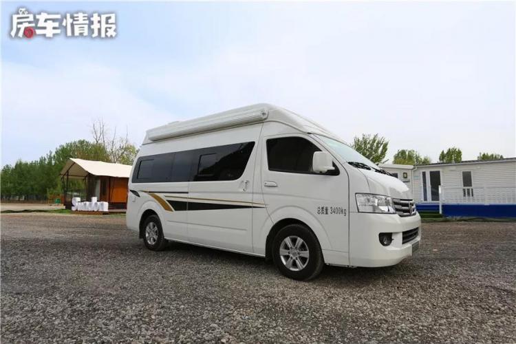 Within 200,000 yuan, this 5-seater, 3-bed family car has a fuel consumption of only 8L, and it can be driven for work and grocery shopping
