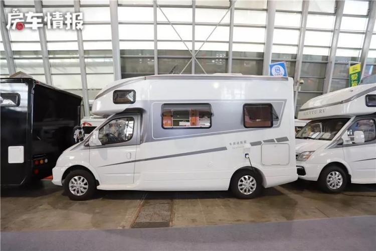 RVs that meet the National VI standards are priced at affordable prices and have a large space to drive, so you don’t have to worry about being licensed in various provinces and cities