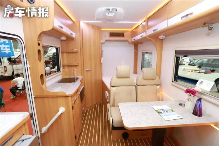 RVs that meet the National VI standards are priced at affordable prices and have a large space to drive, so you don’t have to worry about being licensed in various provinces and cities