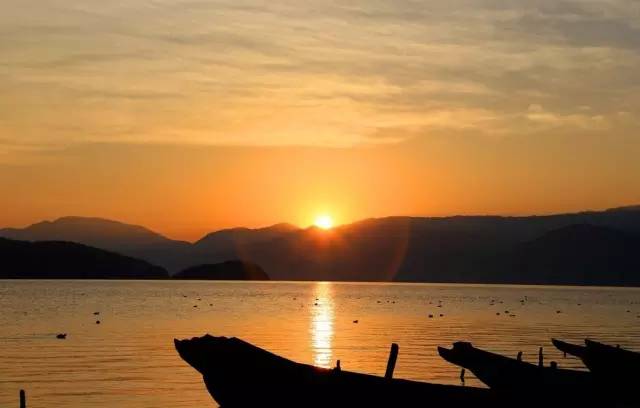 Lugu Lake in July, you can be so beautiful!