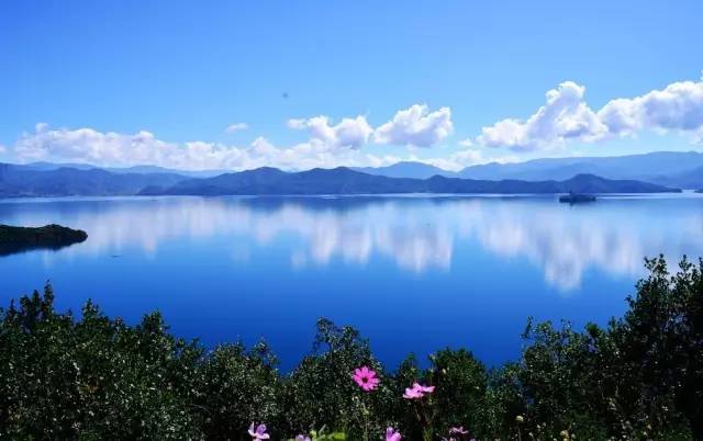 Lugu Lake in July, you can be so beautiful!