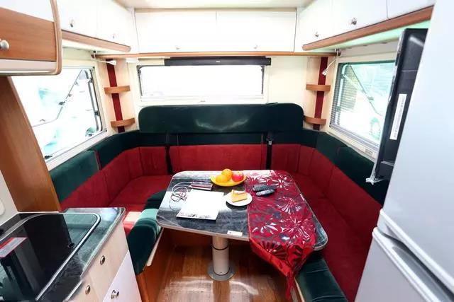 Recommended for entry-level RVs, pick-up RVs with a large passenger area in the rear cabin