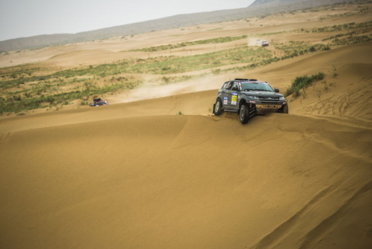 Lufengsu horsepower team performed strongly to conquer the Silk Road Rally