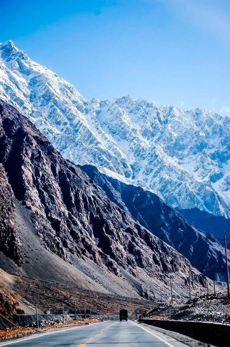 The real No.1 of China's highways, the most beautiful border corridor, every old driver wants to go back!